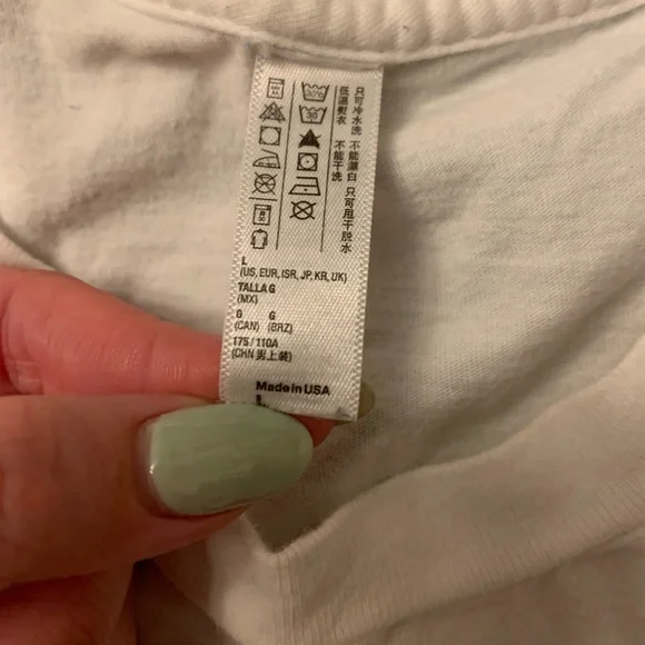 Selfie Frida Kahlo Portrait Tee - Picture 5 of 6